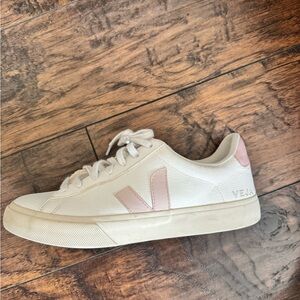 Veja Women's Cream and Pink Sneakers
